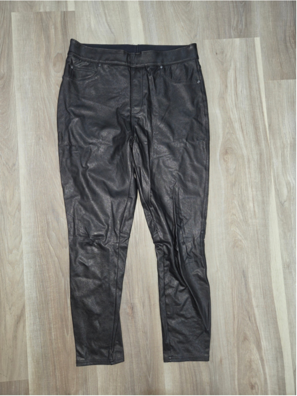 •Spanx• Women's Faux Leather Leggings Black Size Medium